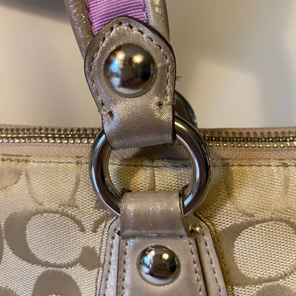 Coach Poppy Tote (USED) - Picture 10 of 15